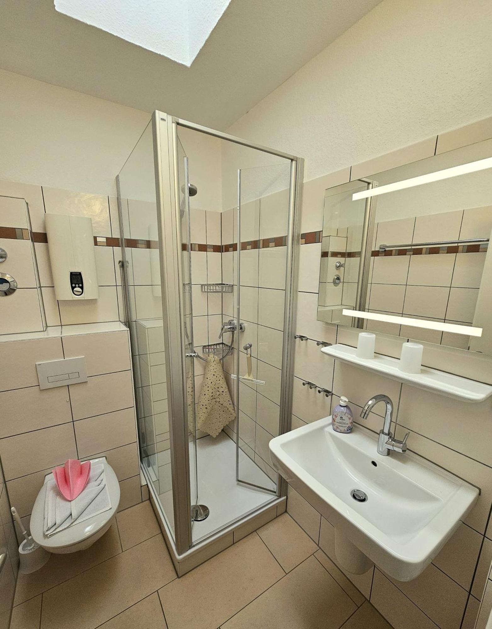 Wohnung 2 - G Pape - Schoene Terassenwohnung Mit Sep Ankleidezimmer, Kostenloses Wlan, Longstay Rabatt, Naehe Duenenpark 그로미츠 외부 사진